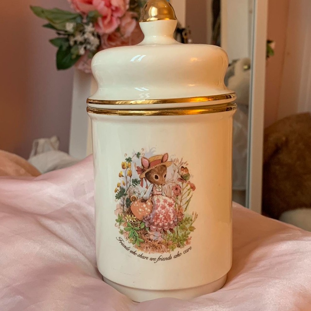 White and Pink Storage-and-organisation